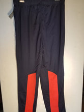 Load image into Gallery viewer, AU Men&#39;s Under Armour &quot;Loose&quot; Style Sweatsuit
